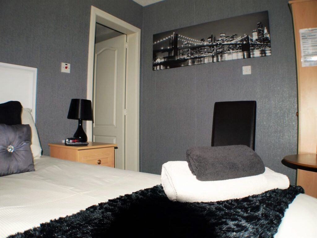 Valie Guest house Aberdeen single en suite 1